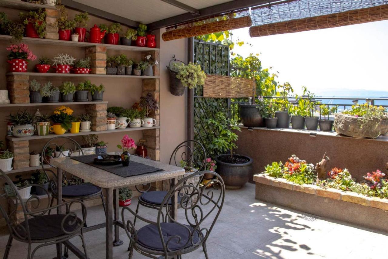 Appartement Apartman Bella Vista Rijeka Extérieur photo