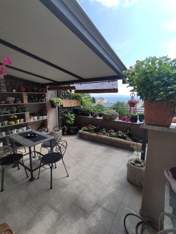 Appartement Apartman Bella Vista Rijeka Extérieur photo